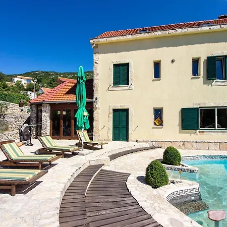 Villa Olka * Grabovac (Split-Dalmatia)