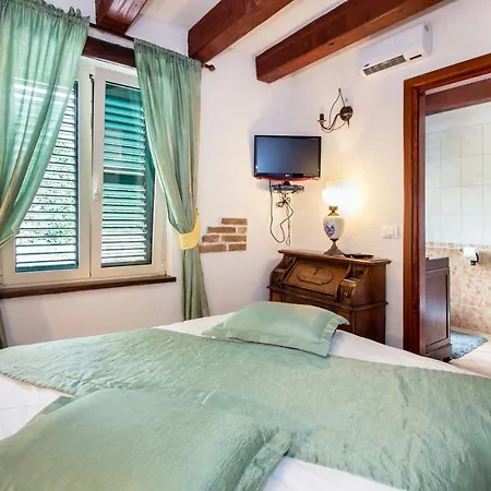 Villa Olka * Grabovac (Split-Dalmatia)