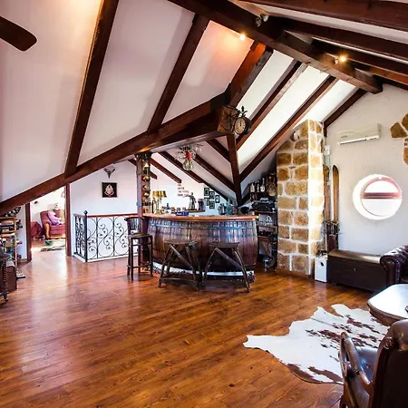 Villa Olka * Grabovac (Split-Dalmatia)